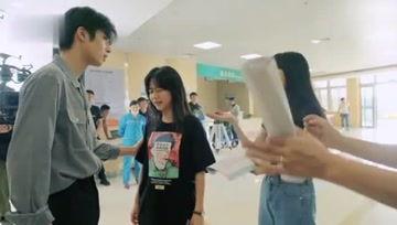 吃瓜娱乐小视频,揭秘热门吃瓜娱乐小视频背后的趣味与真相